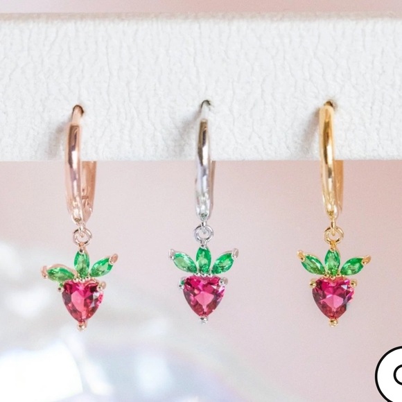 Gold Very Berry Strawberry Hoops Girls Crew - Picture 3 of 5